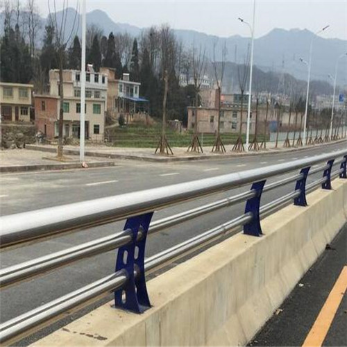 道路河流护栏平稳的价钱，平稳的行情！