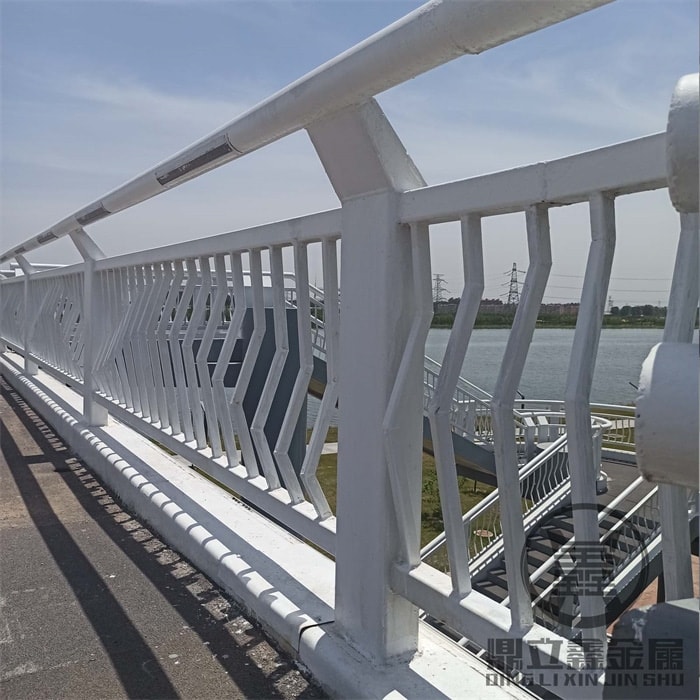铝合金护栏