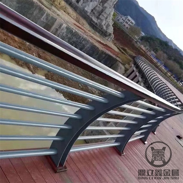 铝合金护栏