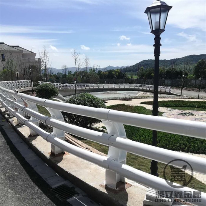 防撞护栏