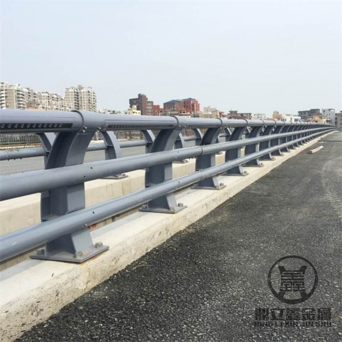 桥梁护栏